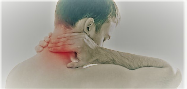 ألم الرقبة من الخلف الأعراض و طرق العلاج و التخلص من الألم gorwaz